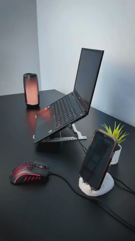 Cooler para notebook TEROS TE-7135N, soporta tablets y notebooks de 9" hasta 16", plateado